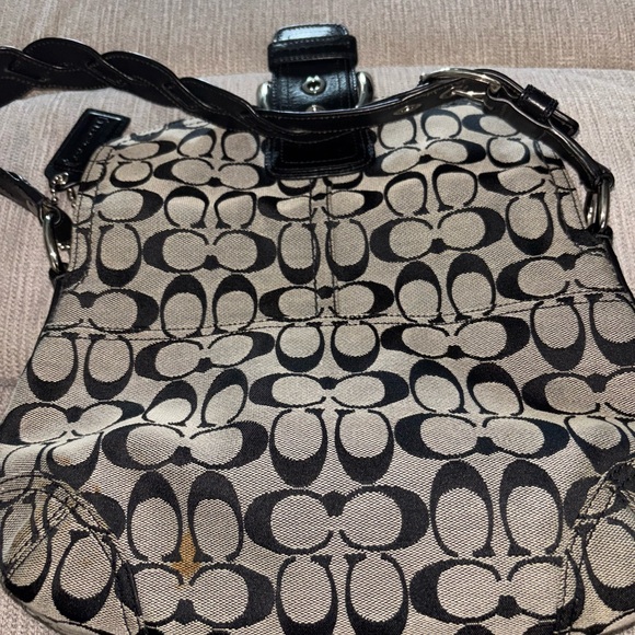 Gray and Black Purse - Picture 6 of 8